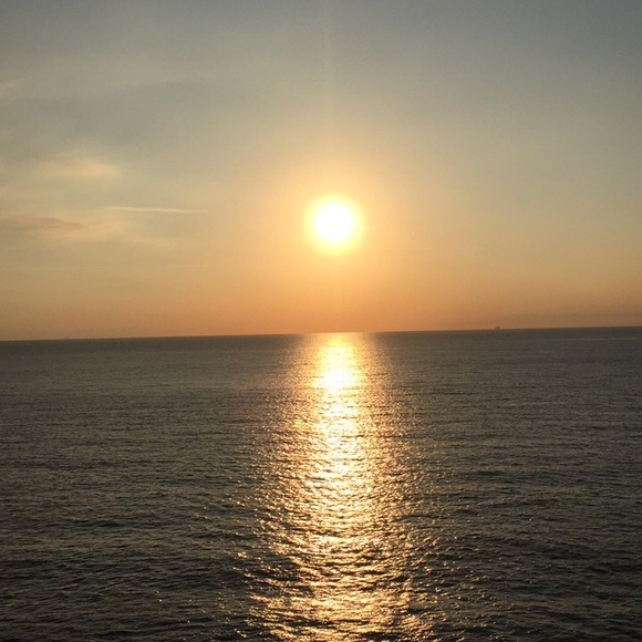 Meet your Posher, Jennifer - Picture 3 of 5